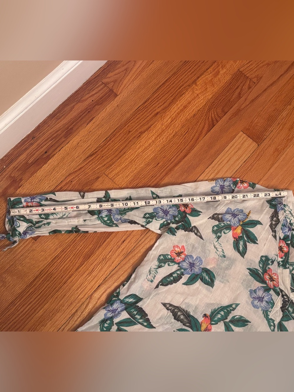 Old Navy Linen Blend Tropical Floral Print Blouse Tie Sleeve Size Large Top - Picture 9 of 9